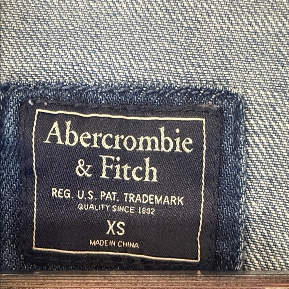 Abercrombie & Fitch Blue Cropped Denim Jacket - Picture 4 of 5